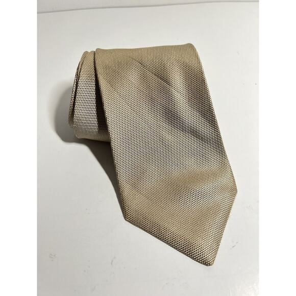 Gucci EUC Classic Gold Print 100% Silk Tie 58" x 3.75" - Picture 1 of 5
